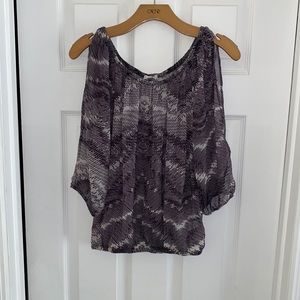 Cache Ivory/Black Top